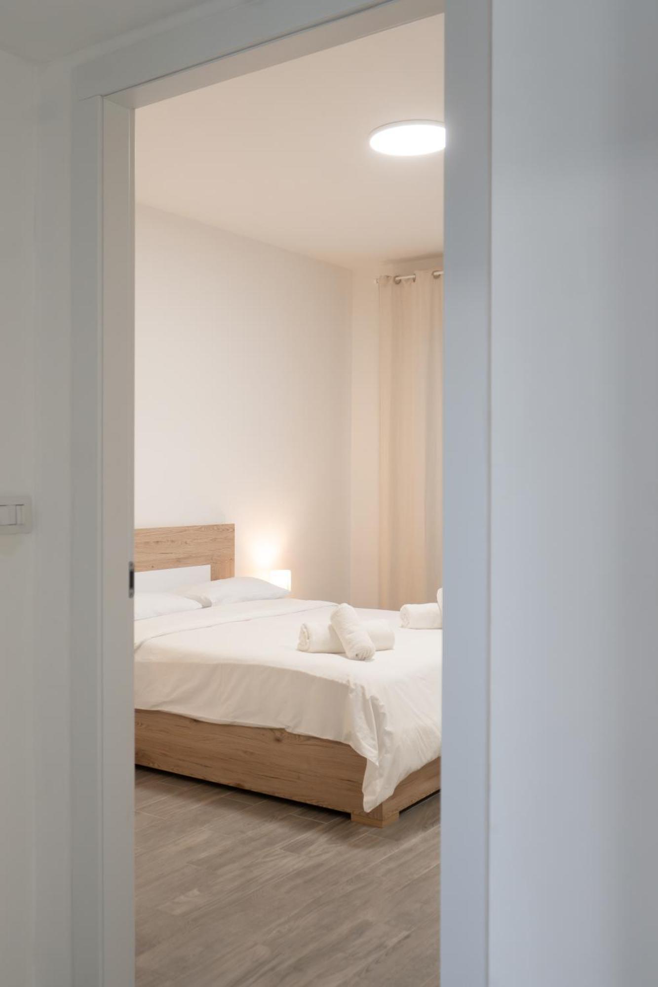 10min Rhofiera & Sansiro - 5min Metro - Ac - Freeparking * Milano