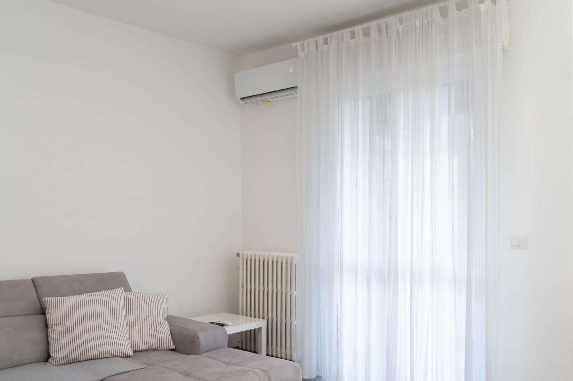 Appartamento 10min Rhofiera & Sansiro - 5min Metro - Ac - Freeparking Milano